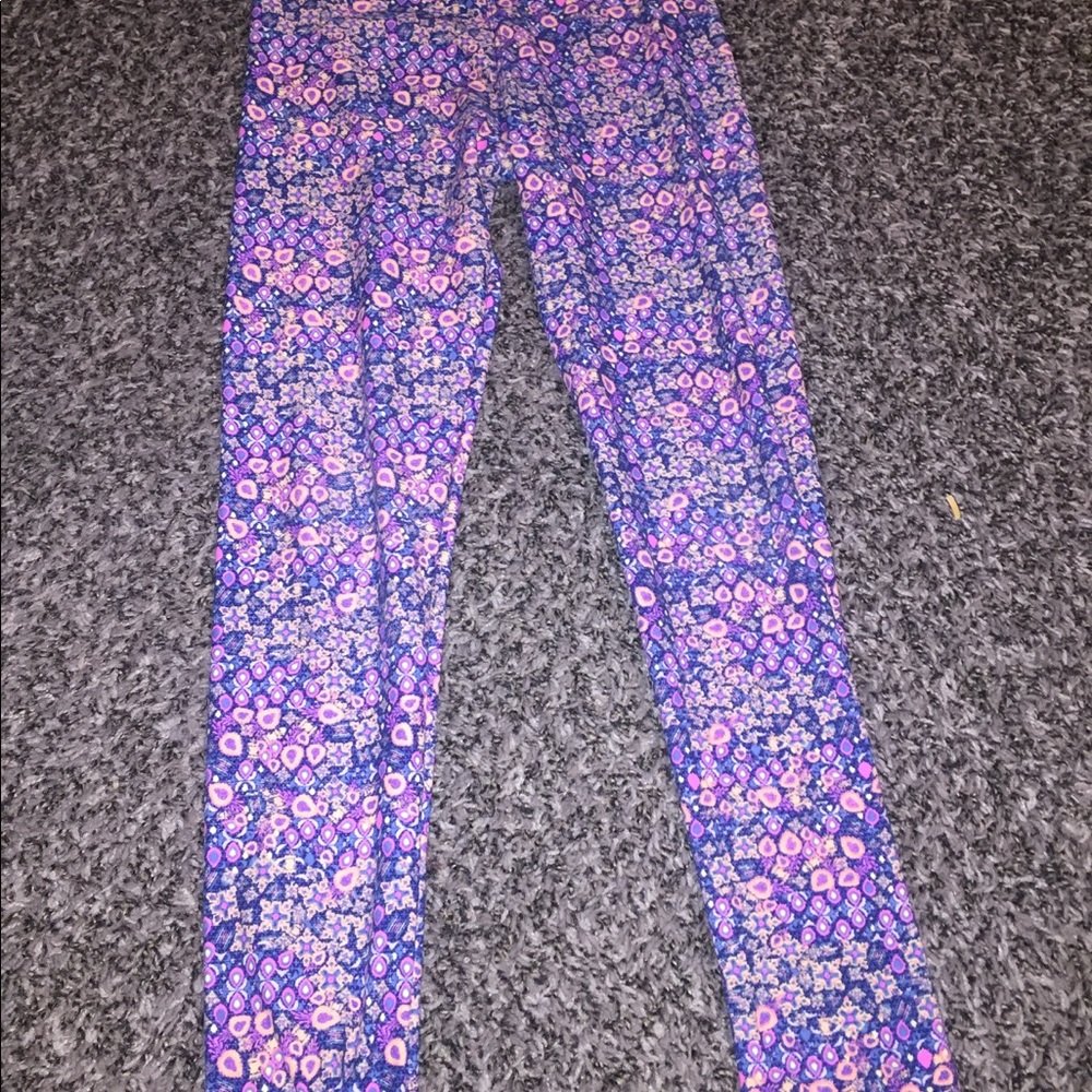 Lula roe leggings;size tween; pattern